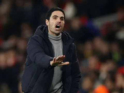 Mikel Arteta lo ngại Wilfried Zaha