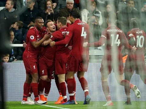 Mo Salah chấn thương, Liverpool thoát hiểm nhờ cái tên ít ai ngờ tới