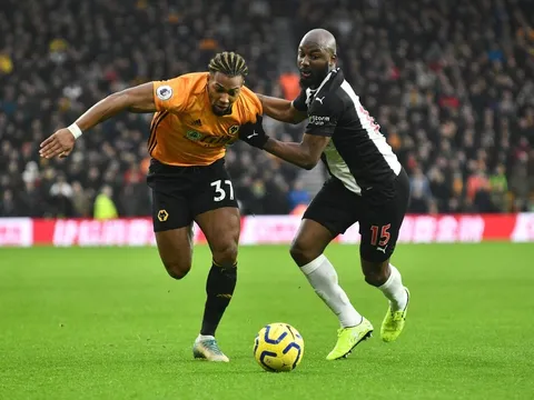 'Ronaldo không chạy nhanh bằng cầu thủ Ngoại hạng Anh đó'