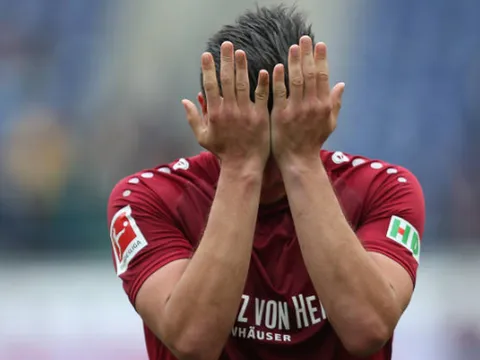 Một đêm, Bundesliga CHÍNH THỨC xác định 2 đội xuống hạng