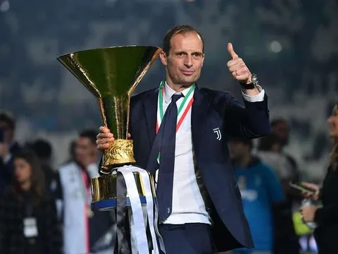 "Một HLV từ Manchester đang tới Juventus"