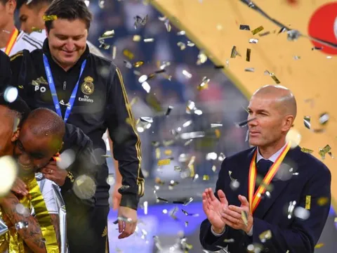 Một lần nữa, Zinedine Zidane là vua của những trận chung kết!