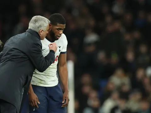 "Mourinho hỏi tôi có sợ Liverpool không?"