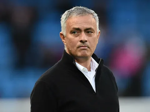 Mourinho tiết lộ SỐC về trận thua của Man Utd trước PSG