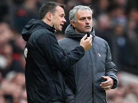 Mourinho: "Tôi cảm thấy gần như bị giam cầm ở nước Anh"