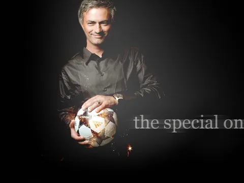 Mourinho từ chối AS Roma là quá đúng, vì có 1 nơi tốt hơn nhiều!