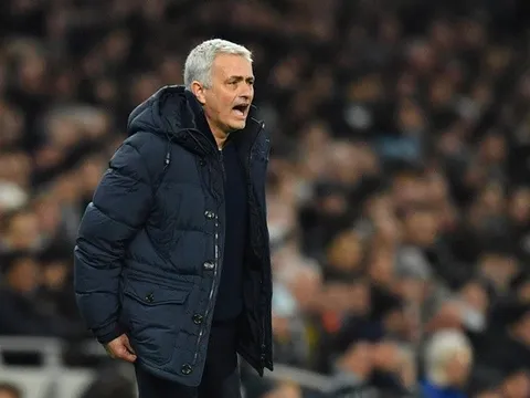 Mourinho: 'Spurs rất không may mắn vì điều đó. Không thể tin được'