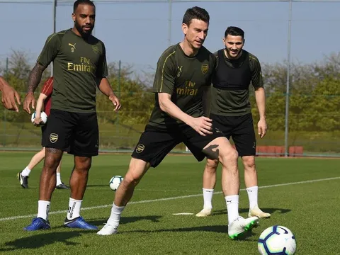 Tottenham trao cơ hội, dàn sao Arsenal phấn khích chờ top 3