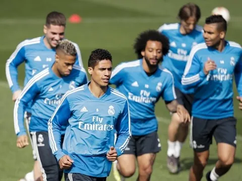 M.U, Juve nhận "cú tát" từ thương vụ "siêu trung vệ" của Real