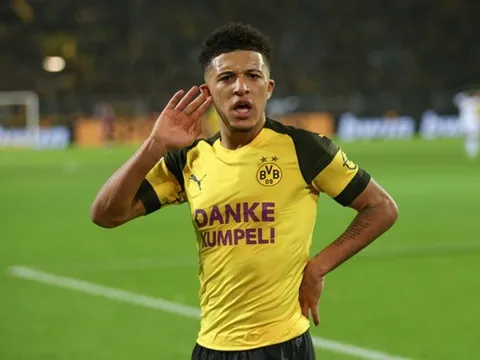 Mục tiêu 100 triệu bảng của M.U sánh ngang Messi ở 1 thống kê