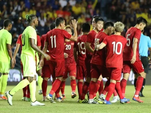 HLV Park Hang-seo khen ngợi ĐT Việt Nam 1 điều sau King's Cup 2019