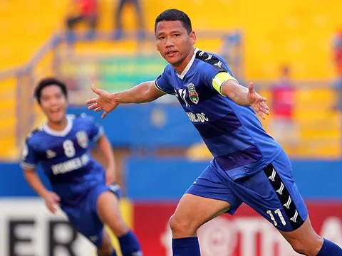 Anh Đức: Từ bỏ cơ hội xuất ngoại và cái "tình" với B.Bình Dương