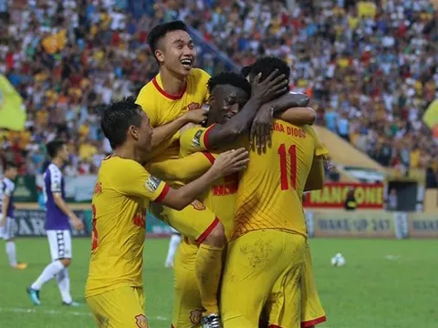 Hạ SHB Đà Nẵng, Nam Định khiến Quảng Nam "đội sổ" lượt đi