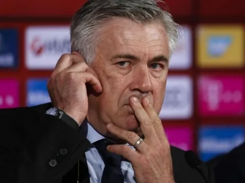 Napoli đại chiến M.U, chi 42 triệu giật "siêu tiền vệ" Real Madrid