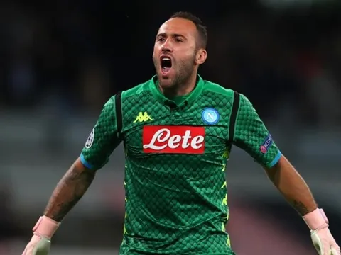 Napoli dùng chiêu độc ép giá mua sao Arsenal