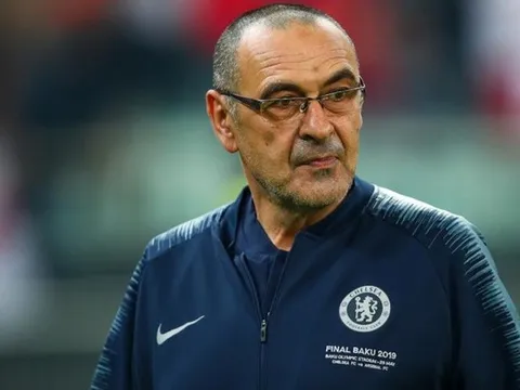 Chelsea sẽ chỉ thêm đau đầu nếu Sarri chia tay đội bóng