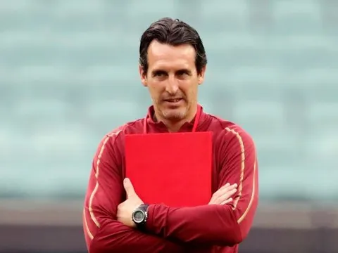 "Nếu Wenger làm như Emery, tôi sẽ hỏi: 'Arsenal đang làm gì vậy?'"