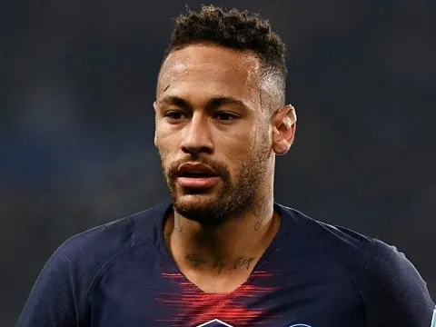 Neymar bất ngờ làm 1 điều, Mbappe và Cavani đồng loạt "lắng lòng"