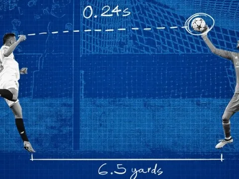 Ngày này năm ngoái De Gea đã cho thấy anh "không phải người thường"