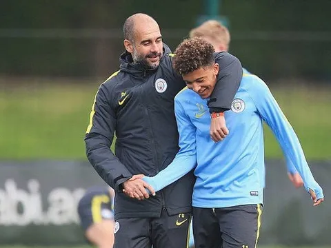 Nghe lời Ferdinand, M.U ra động thái với 'kẻ chối bỏ' Pep Guardiola