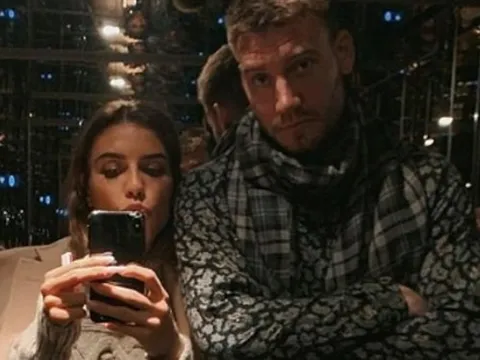 Nghỉ đá bóng, Lord Bendtner sắp ra show riêng