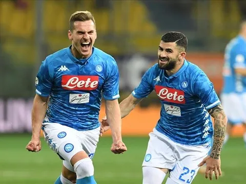 Người Ba Lan tỏa sáng, Napoli dễ dàng đánh bại Parma