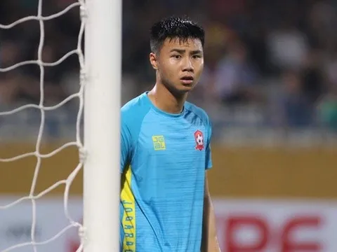 Nguyễn Văn Toản: 'Viên ngọc thô' sáng giá của bóng đá Việt Nam