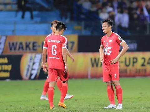 Dư âm derby thủ đô: Canh bạc Ngọc Hải, Hà Nội đá 10 người ... cũng chẳng sao