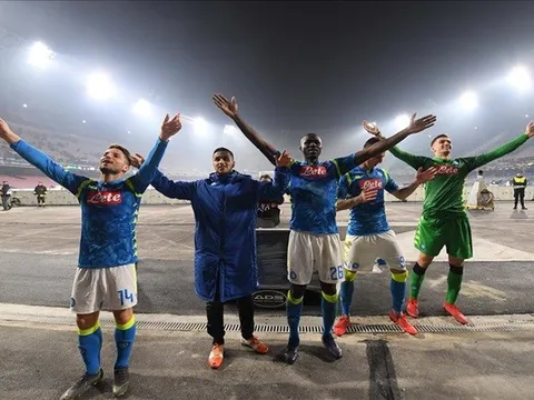 Nhẹ nhàng đánh bại Zurich, Napoli thẳng tiến tại Europa League