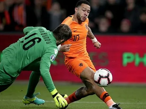 Nhìn Depay tỏa sáng rực rỡ, Solskjaer có tiếc khi không mạnh tay hồi tháng Giêng?
