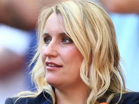 NHM dậy sóng vì HLV nữ của Chelsea