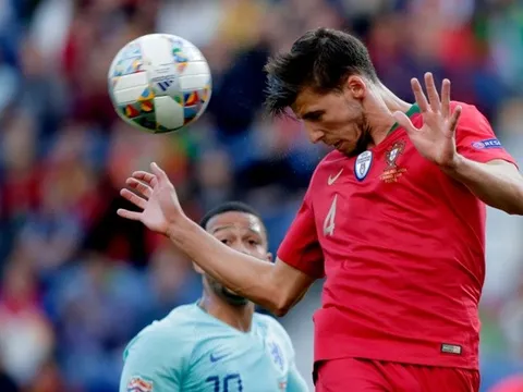 NHM MU khen ngợi: "Cậu ta là một con quái vật, hãy ký hợp đồng đi"