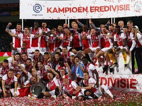 Những CLB đoạt cú đúp danh hiệu mùa này: 17 năm đằng đẵng của kẻ gây bão châu Âu