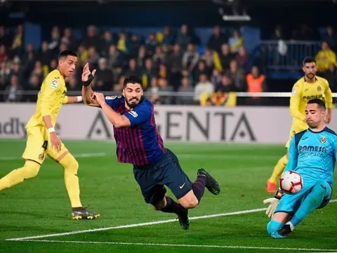 Những gam màu sáng tối trong trận đấu giữa Barca và Villarreal