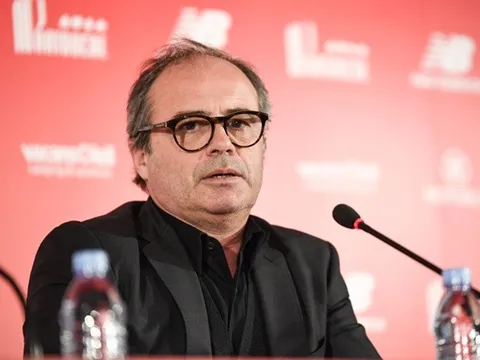 Chelsea chuẩn bị bổ nhiệm "người đồng hành" mới cùng Sarri?