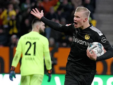 Nổ hattrick ra mắt Dortmund, Haaland khiến M.U tiếc nuối