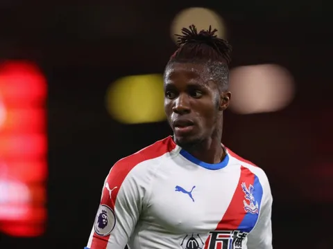 NÓNG! Cài điều khoản độc, Man Utd đón Zaha trở lại với giá sốc