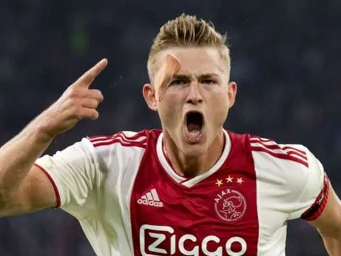 NÓNG! Mino Raiola lên tiếng quá sốc về tương lai De Ligt
