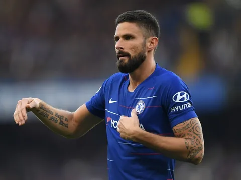 Didier Deschamps nêu nguyên nhân chọn Giroud thay vì Lacazette cho tuyển Pháp