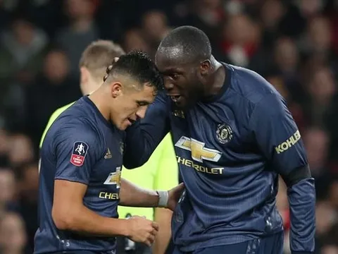 "Ông lão" báo tin mừng cho Solskjaer và M.U trước trận bán kết lượt về