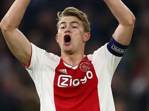 Overmars "phũ hơn người yêu cũ" khi giám đốc Juve hỏi về thương vụ De Ligt