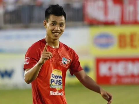 Vũ Văn Thanh mang tin vui cho HAGL trong quãng nghỉ V-League