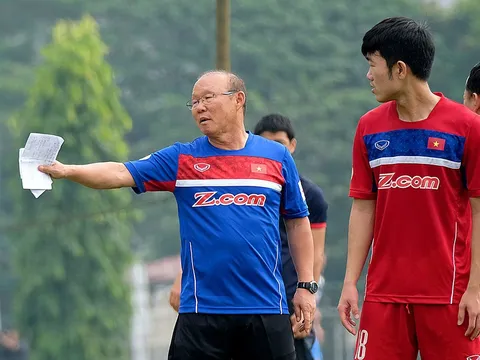 Báo Thái Lan tung tin: "Việt Nam mang cầu thủ châu Âu dự King's Cup"