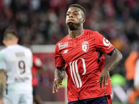 Man Utd muốn "hàn" cánh phải, nhưng Liverpool quyết phá ngang