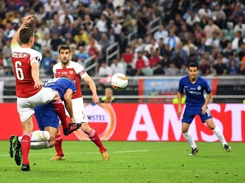 'Pha băng cắt đánh đầu đó thật phi thường'