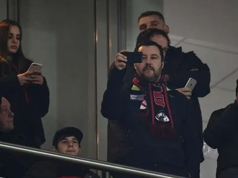 Phó thủ tướng Ý thất vọng cùng cực về màn thể hiện của AC Milan
