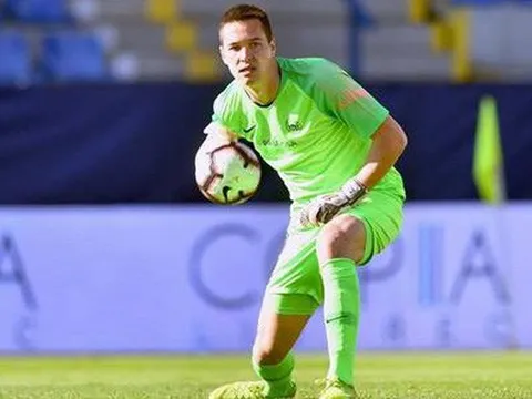 HLV Lê Thụy Hải lên tiếng việc gọi thủ môn Việt kiều Filip Nguyễn về nước