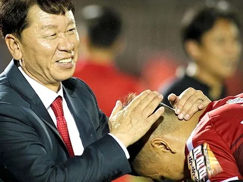 "Phù thủy" Chung Hae Soung: Người hồi sinh CLB TPHCM