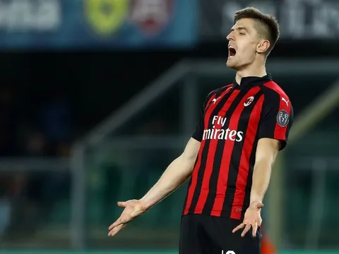 'Quá nhiều xáo động ở AC Milan khiến tôi không thể ghi bàn'