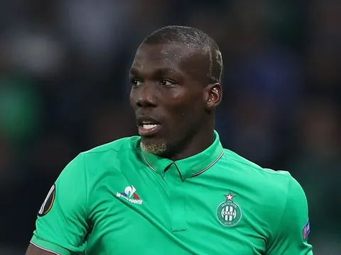 Pogba chuyển đến tập luyện cùng đội bóng Championship